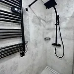 Brand New In The Center Apartamento Vilna