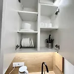 Brand New In The Center Διαμέρισμα