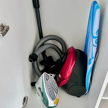 Brand New In The Center וילנה