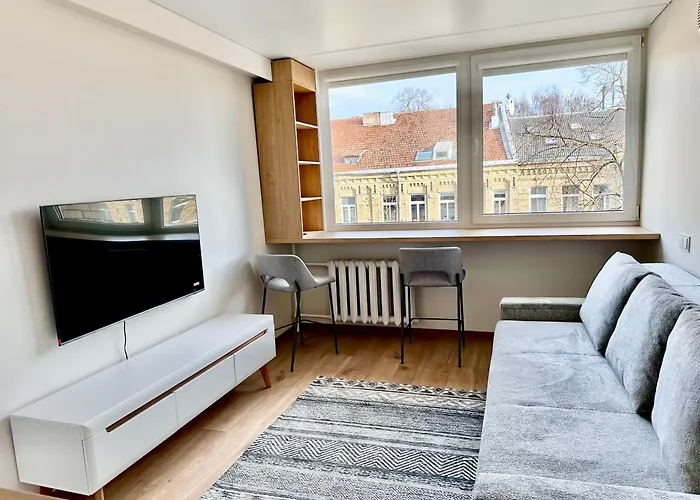 Brand New In The Center *