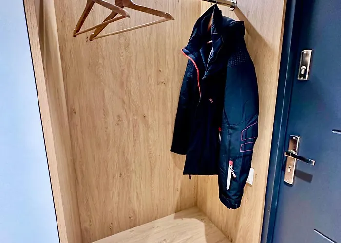 Brand New In The Center *