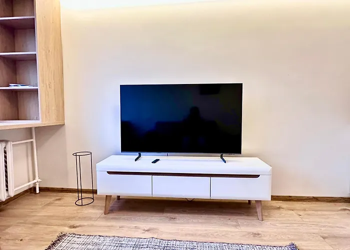 Brand New In The Center * 维尔纽斯