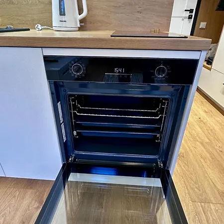 Brand New In The Center Apartment